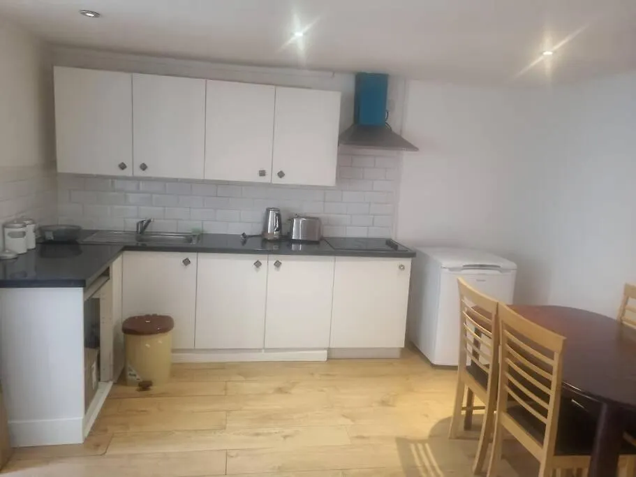 Spacious Studio Flat Abbey Wood 0*,  United Kingdom