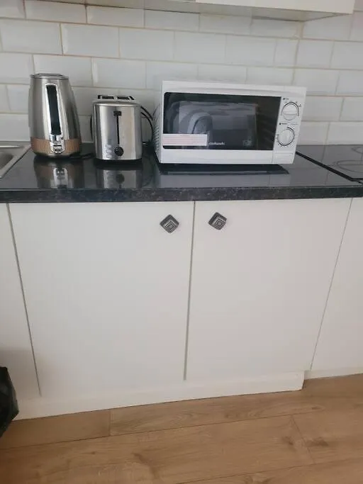 Apartment Spacious Studio Flat Abbey Wood